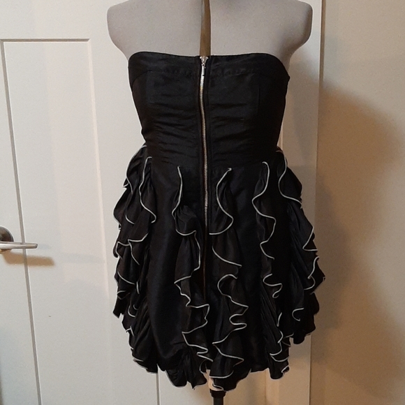 DAISY Black Cocktail Ruffle Dress Mini Large - Picture 1 of 6